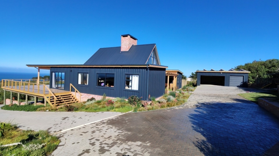4 Bedroom Property for Sale in Hansmoeskraal A H Western Cape